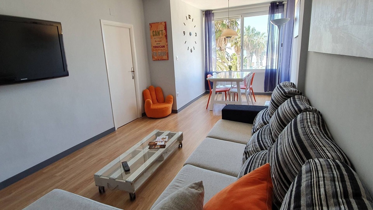 Playa Granada Apartment | Sea, rest with your family, partner, pet.