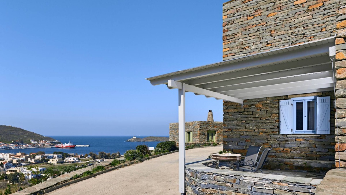 Korissia House | Sea Shell – Relaxing holidays overlooking the picturesque harbor