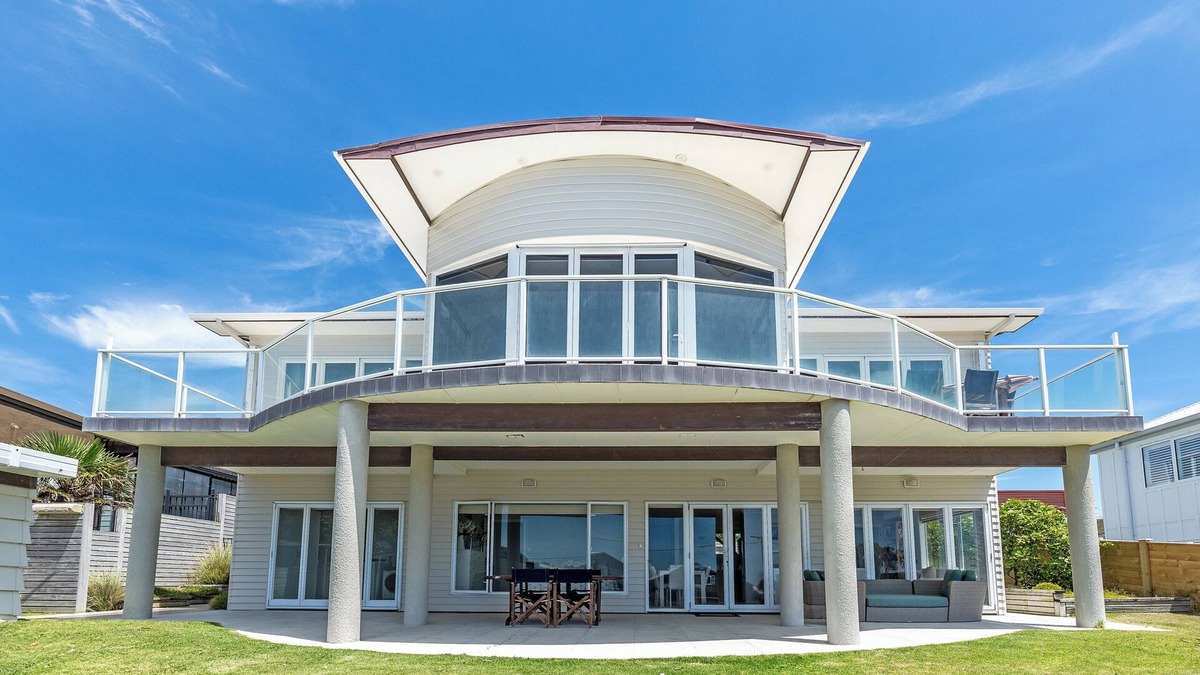 Waihi Beach Cottage | Sea Shells By The Shaw - Waihi Beach Holiday Home