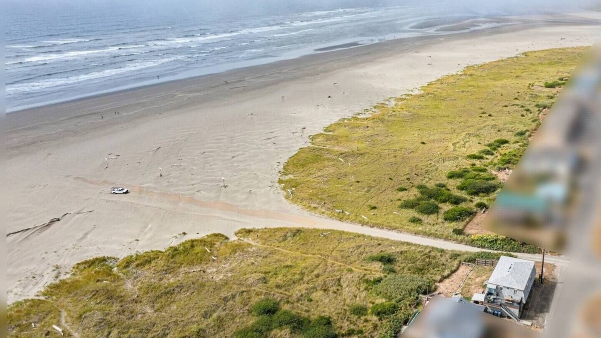 Moclips Apartment | Sea Star Studio - Ocean View - Steps to the Beach, Dog Friendly