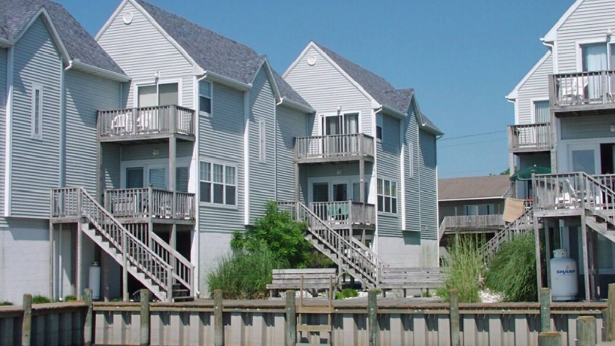 Chincoteague House | Sea Star-Views of the Lighthouse!