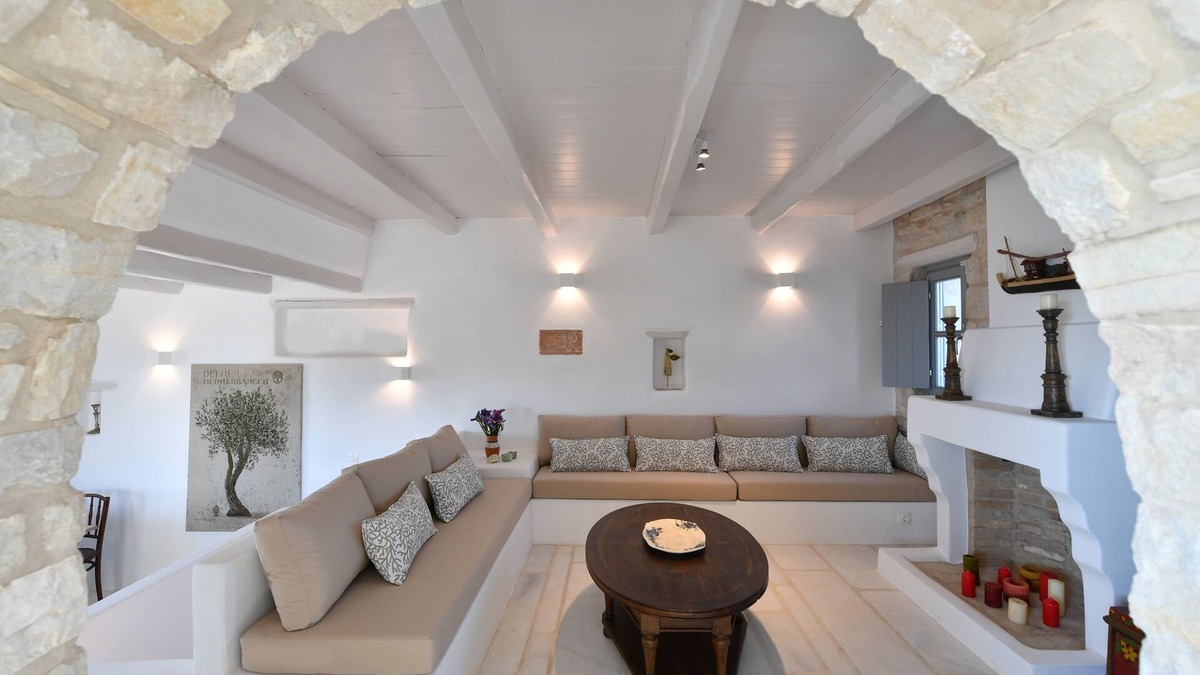 Santa Maria House | Sea Swell Villa 1 - elegant home with shared pool