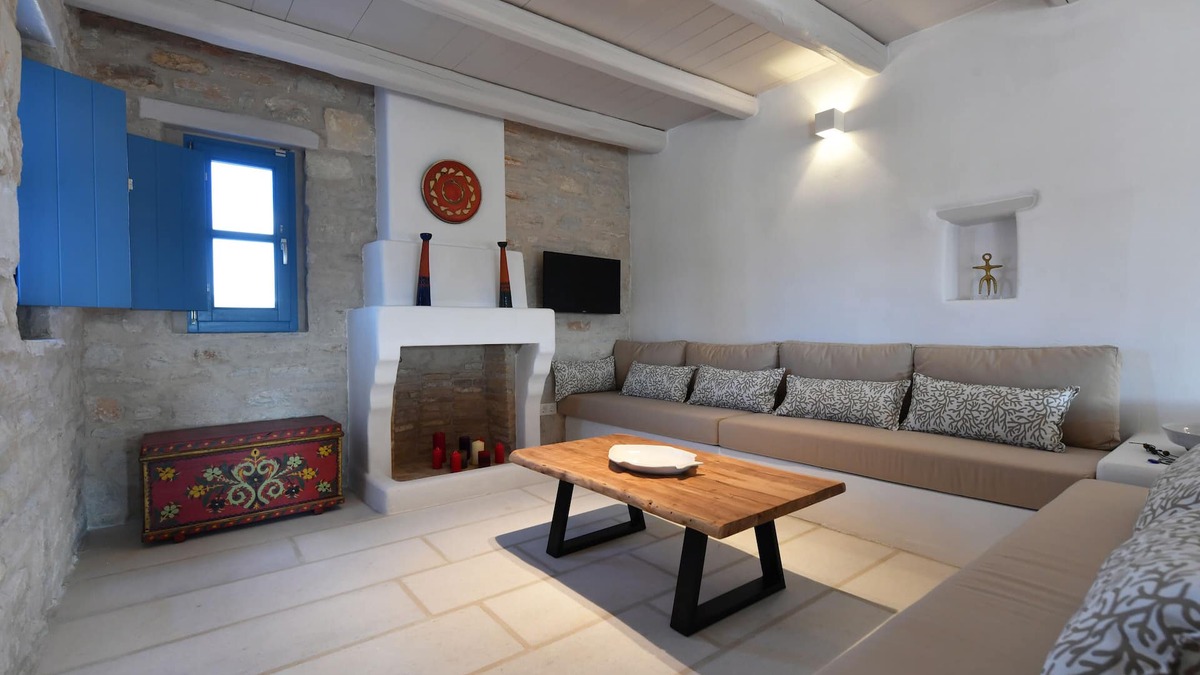 Santa Maria House | Sea Swell Villa 2 - stylish home with shared pool