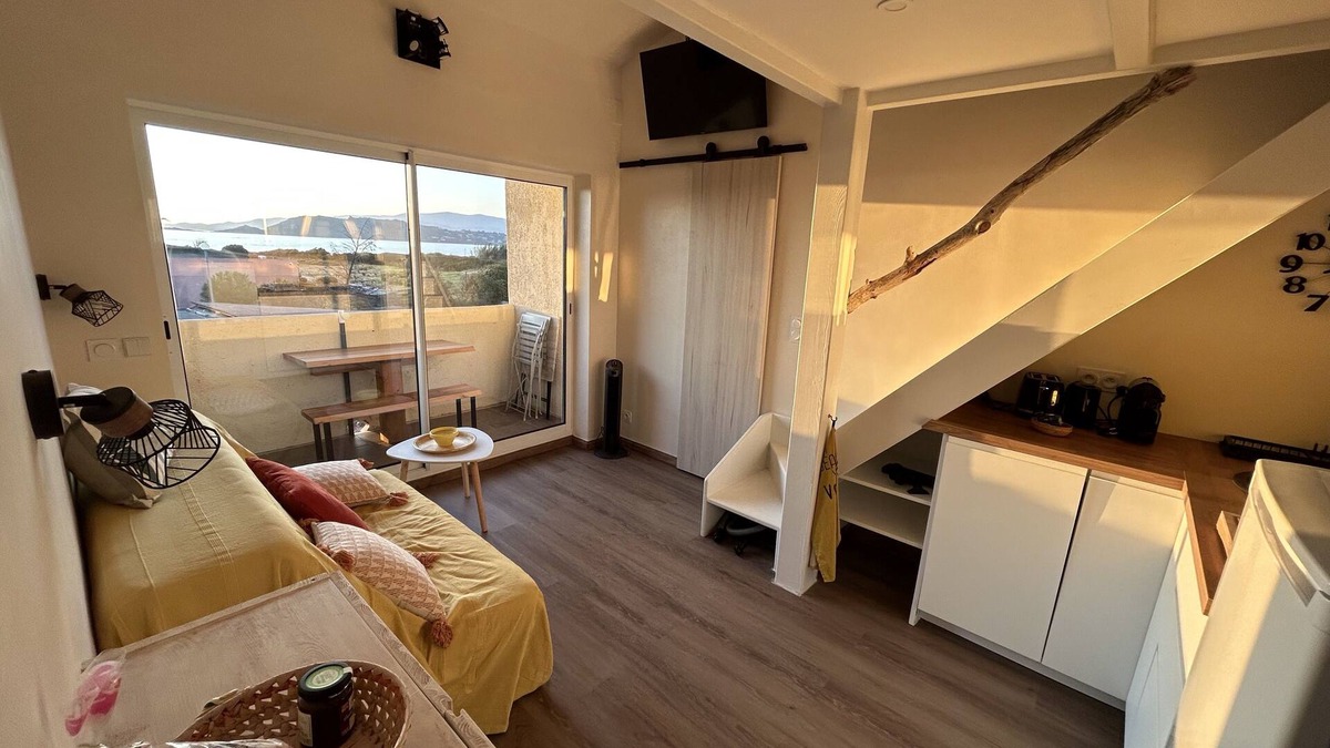 Calcatoggio Apartment | Sea view and access, swimming pool, 25 kms from Ajaccio