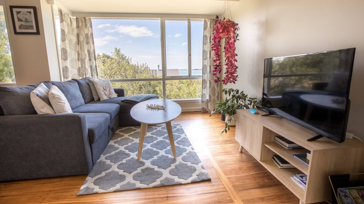 Mount Pleasant House | Sea view and garden 10 minutes from city