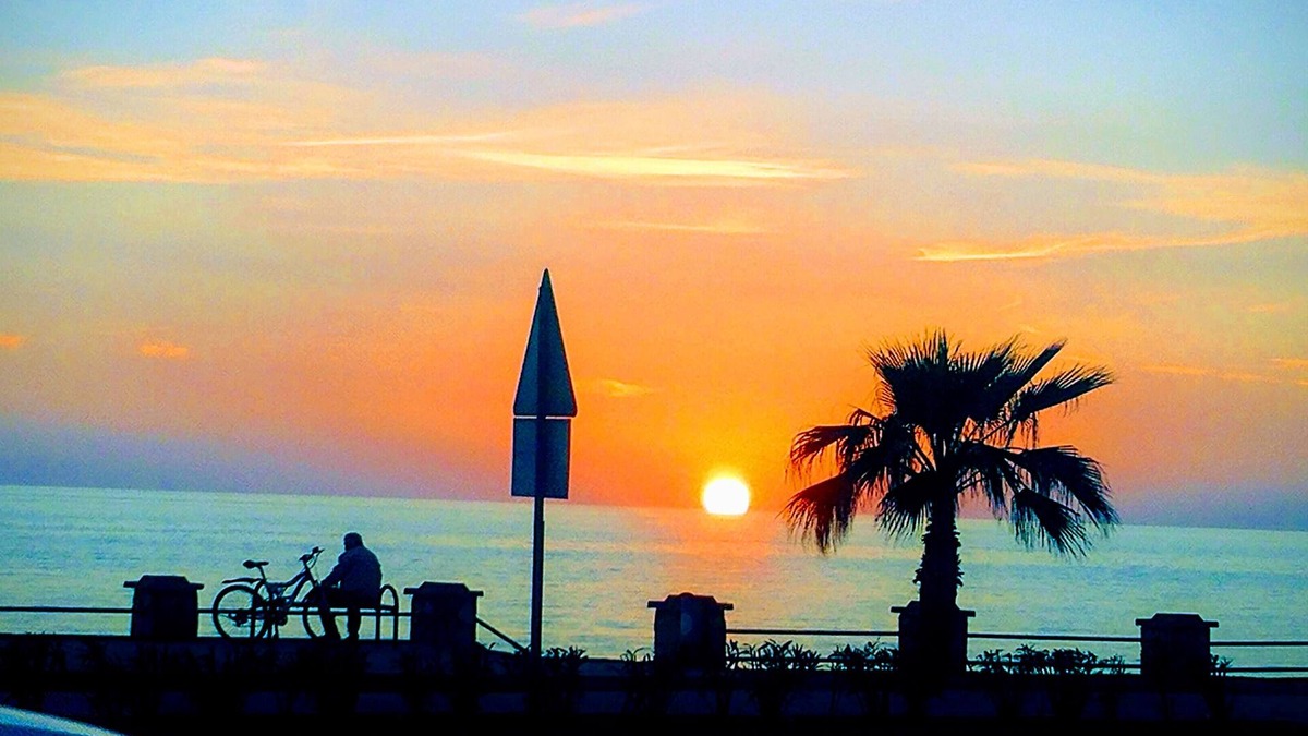 Mahmutlar Apartment | Sea view apartment. At the beach. Alanya / Kestel ... 1 bedroom, 1 living room.