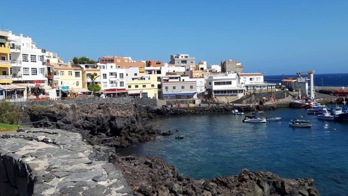 Los Abrigos Apartment | Sea view apartment