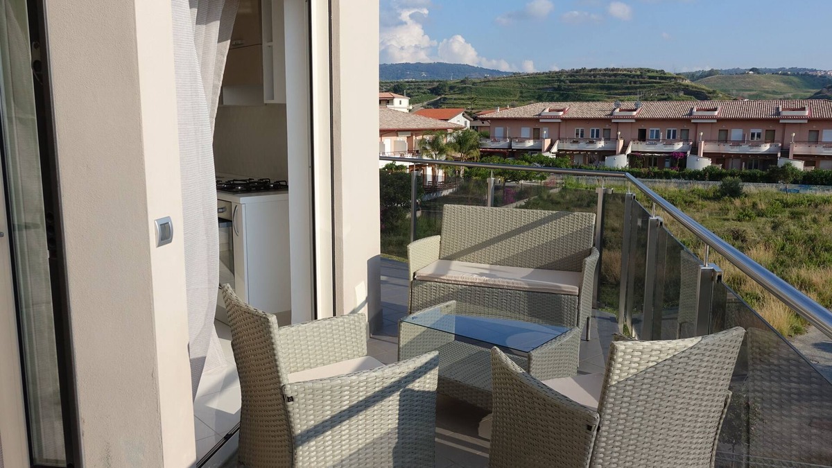 Localita Piana di Vadi Apartment | sea view apartment in residence with pool