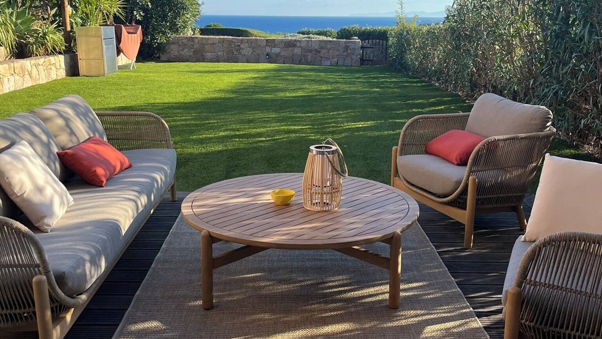 Marine de Saint Ambroggio Apartment | Sea view apartment with garden near Calvi and Ile Rousse