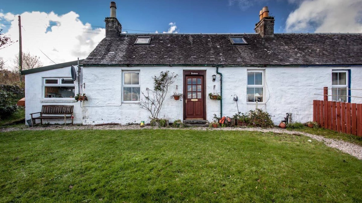 Isle of Jura Cottage | Sea View Cottage - dog-friendly, traditional cottage