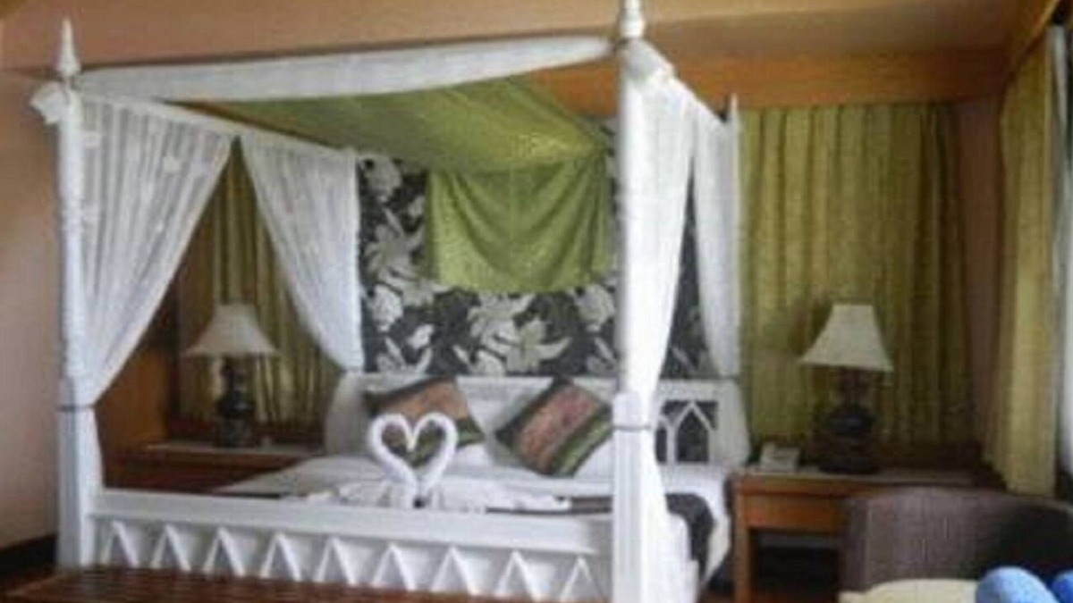 Ko Chang House | Sea view deluxe bungalow near beach