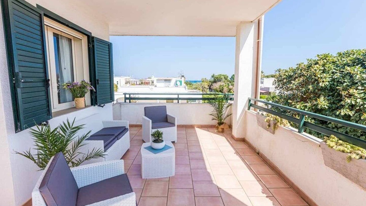 Pantanagianni-pezze Morelli Apartment | Sea view from terrace, sandy beaches 150 m,Torre Guaceto Reserve 3 km,parking