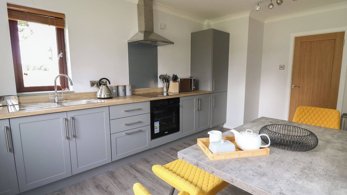 Saint Clears Cottage | Sea View