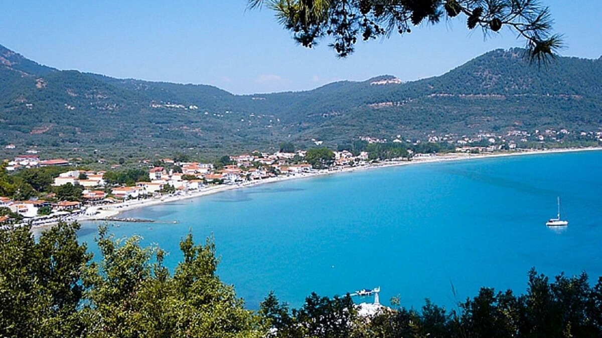 Chrisi Ammoudia Apartment | Sea View Maisonette Apartment with A/C, only 300 Meters from the Beach !