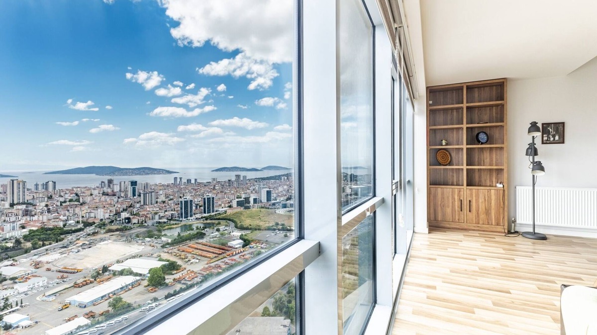 Kartal Apartment | Sea View New Built Residence, 3 min to Metro