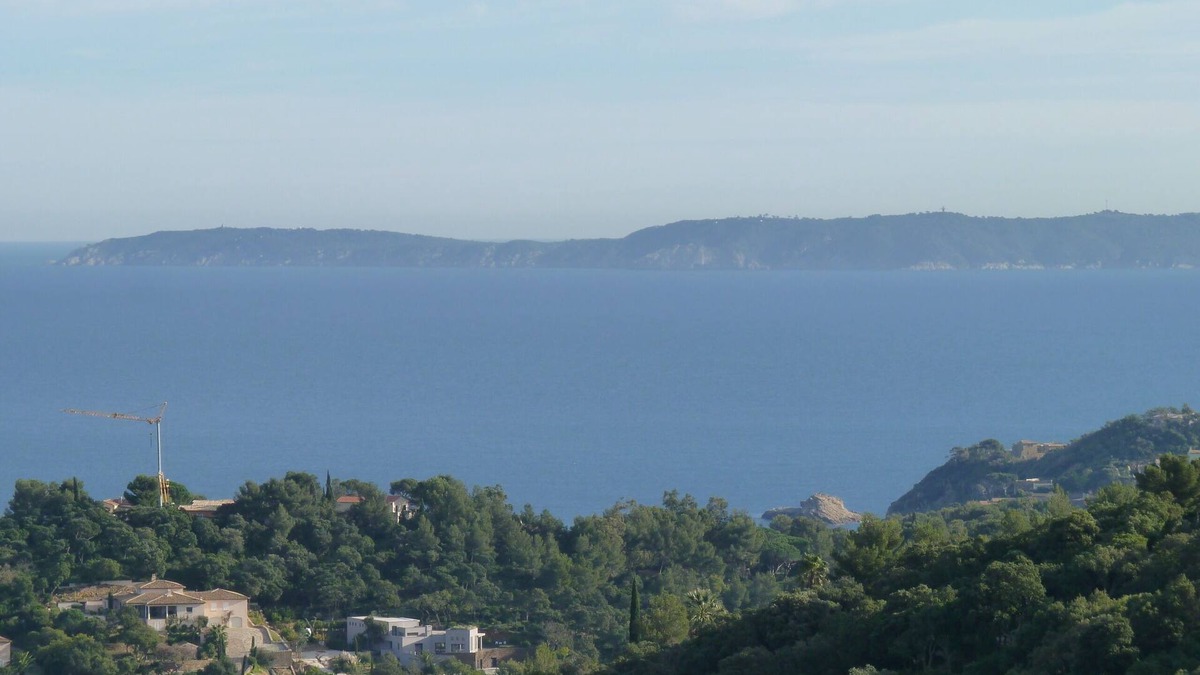 Cap Benat Apartment | Sea view - private and guarded domain of Gaou Bénat - Bormes les Mimosas