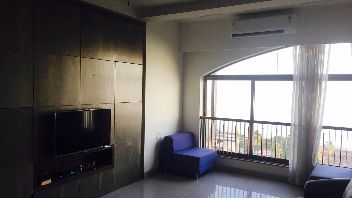 Vainguinim Apartment | Sea view private apartment at dona paula