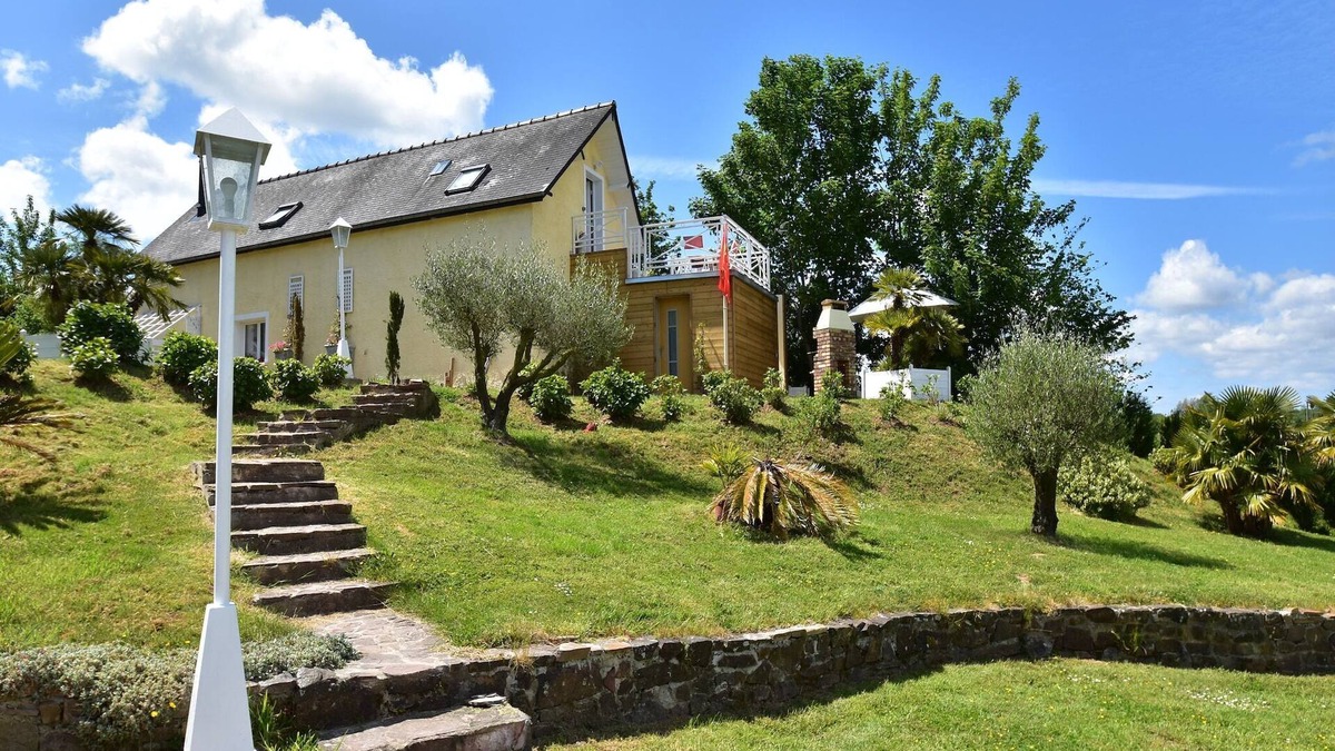 Quineville House | Sea View Stay in Quinéville