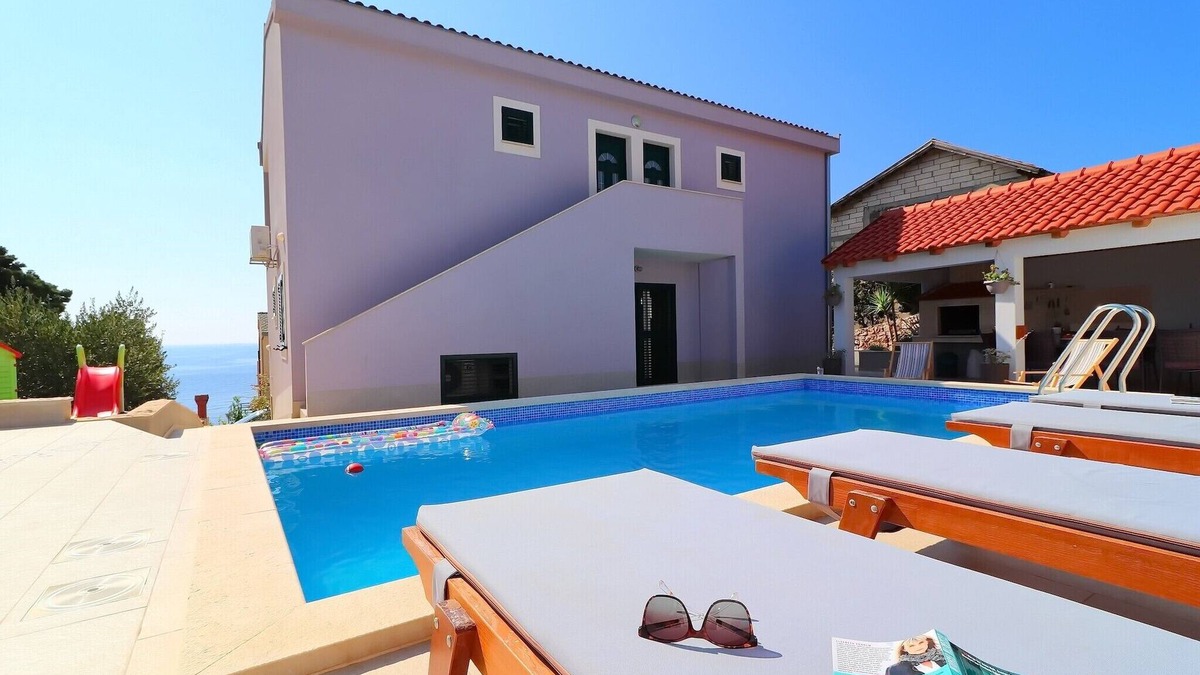 Zavalatica House | Sea View Villa in Cara