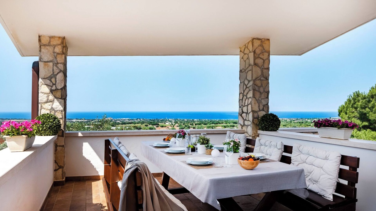 Polignano a Mare Villa | Sea view villa, 3 km from sea and town, private pool, playground