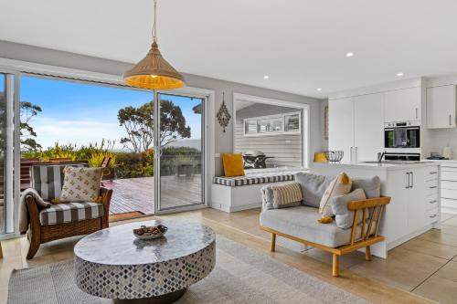 Spring Beach House | Sea views at Spring Beach Tasmanias East Coast