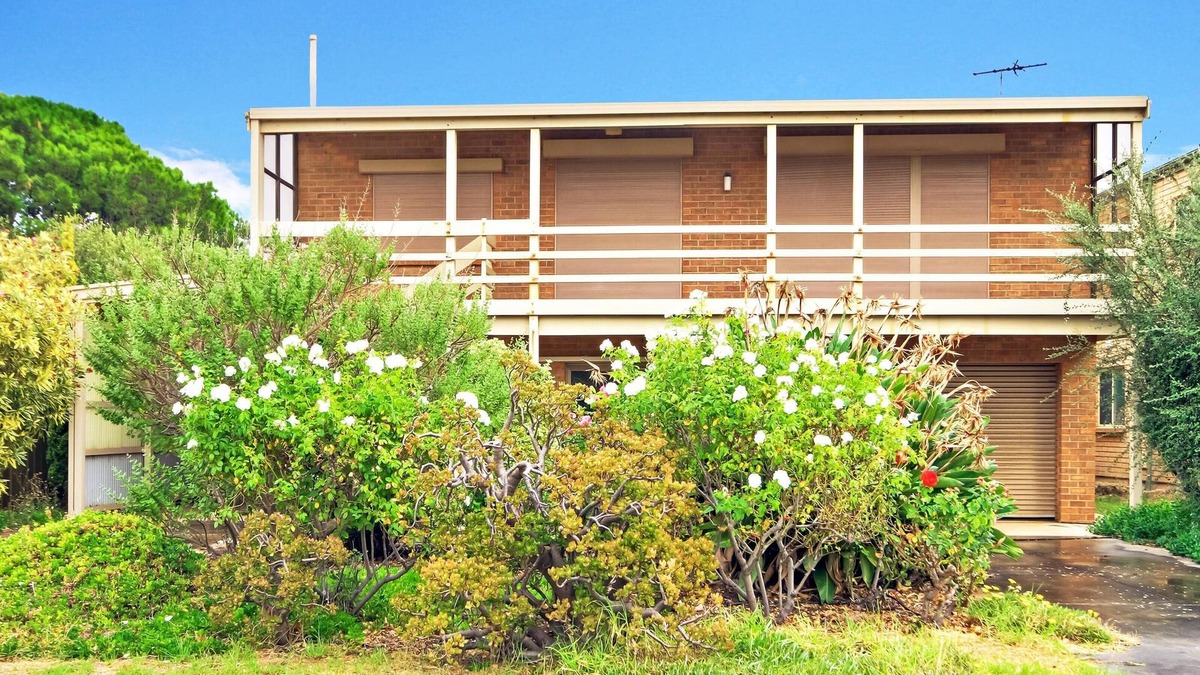 Port Willunga House | Seaborne Escape ~ Port Willunga - Cosy and Affordable Accommodation in a Great Location