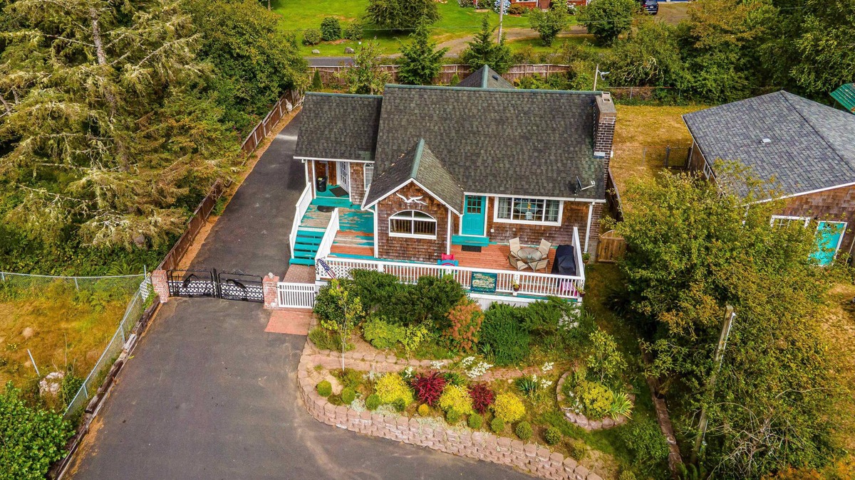Grayland House | Seabreeze Captain Mikes Snug Harbor
