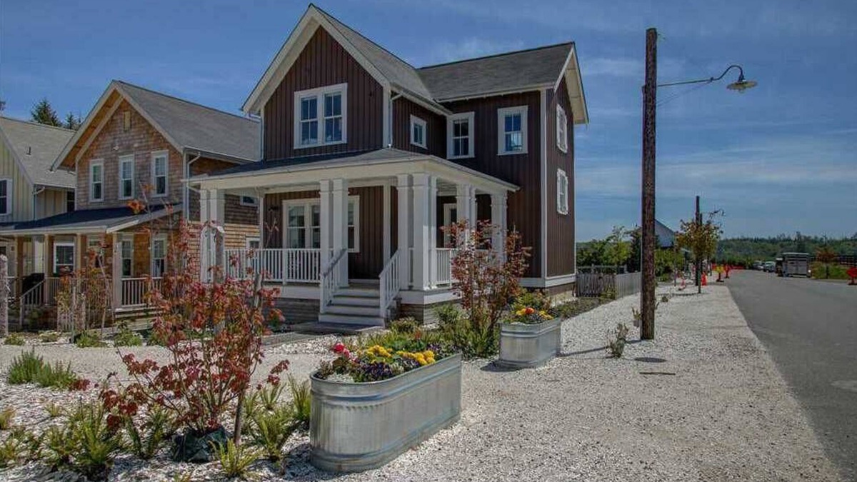 Seabrook House | Seabrook's Shifting Gears, a spacious 3-bedroom home!