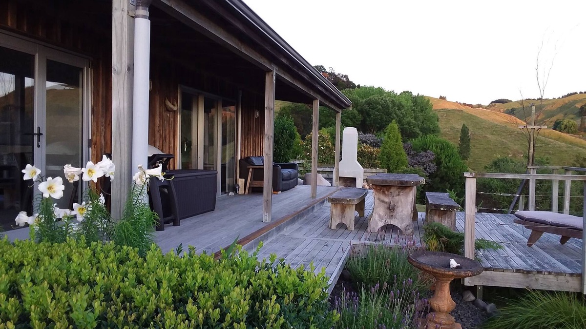 Puketapu Cottage | Seafield Cottage for total relaxation and privacy. A perfect place to reconnect.