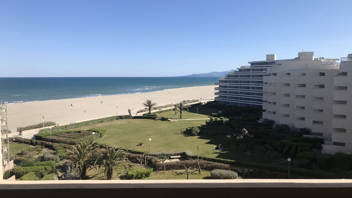 La Cote Radieuse Condo | Seafront apartment, no road to cross. Exceptional view, 10 m2 terrace