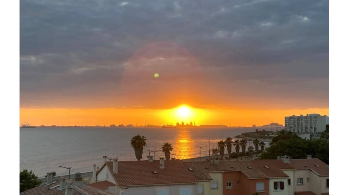 Port-de-Bouc Apartment | Seafront apartment