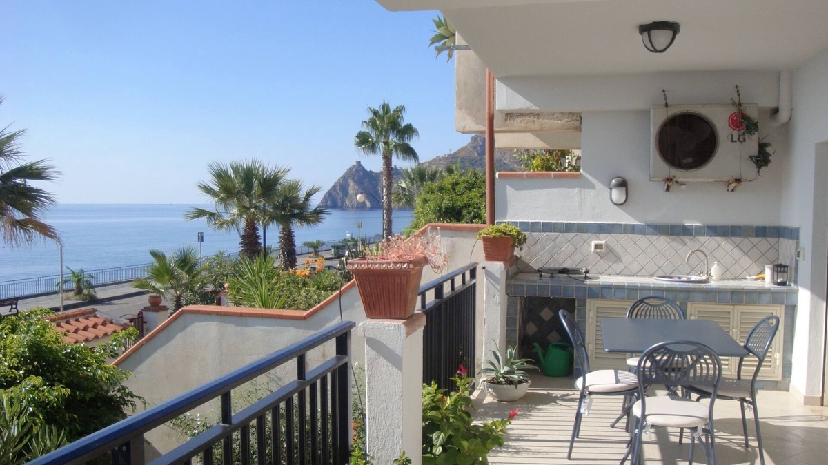 Sant'Alessio Siculo Condo | SEAfront Panoramic Terrace, FREE Parking & Beach,