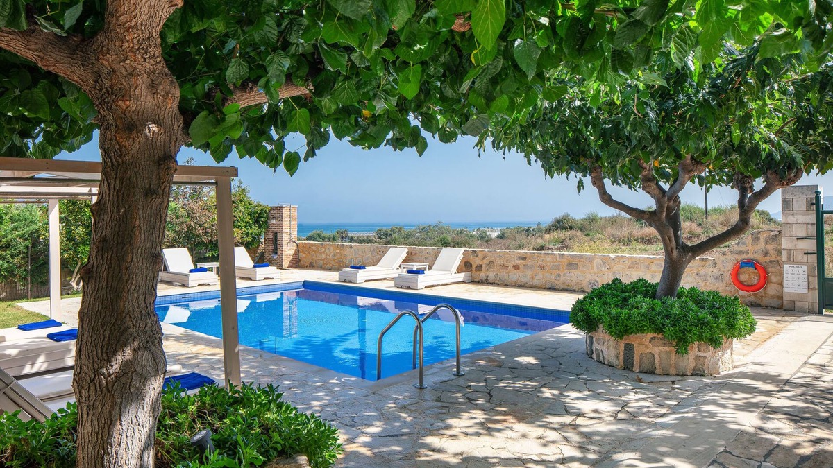 Asprouliani Villa | Seafront Private Villa, 350m Away From Organised Sandy Beach & Living Area