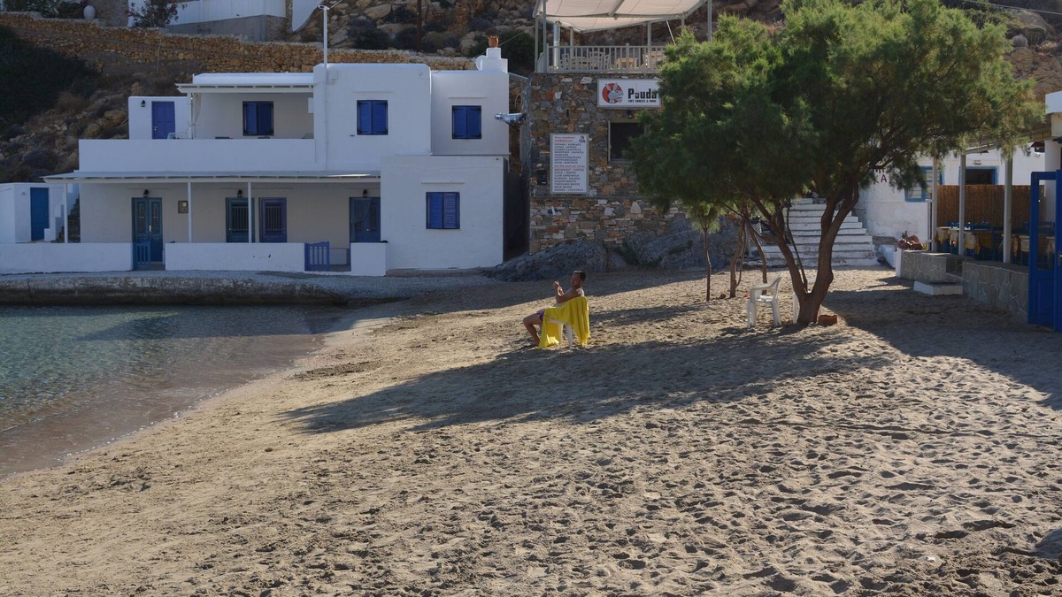 Herronisos House | Seafront Studio in Cherronissos beach
