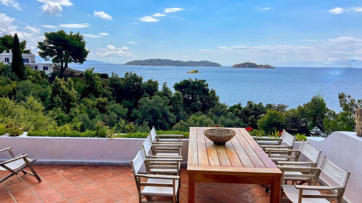 Kanapitsa Villa | Seafront Villa with amazing view just 30 meters from semi-private beach