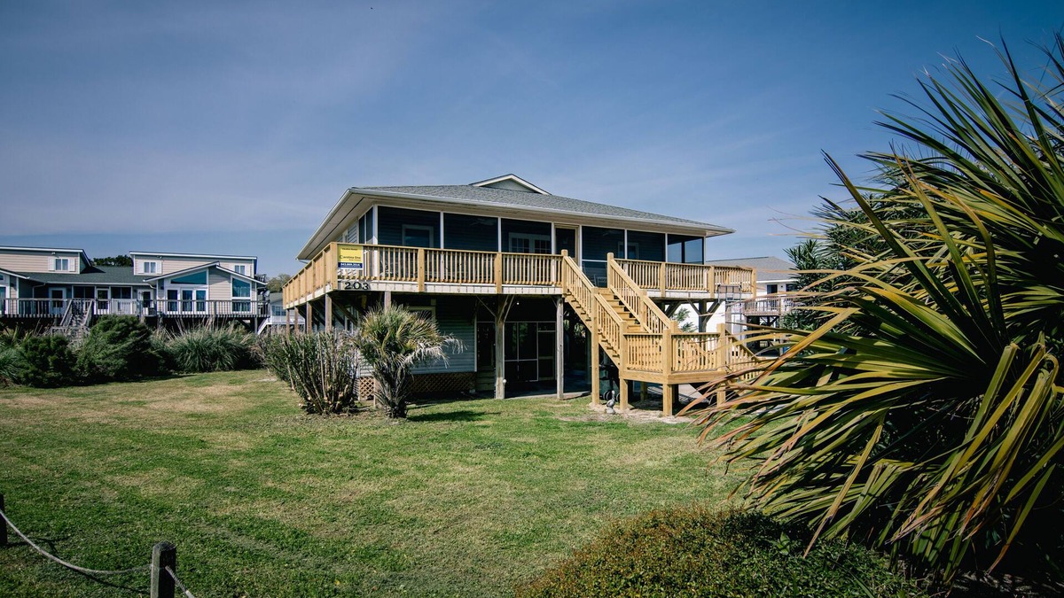 South Carolina Lowcountry House | SeaGrass-Large Pet-Friendly Home on Lagoon; Beach Views; Easy Beach Access
