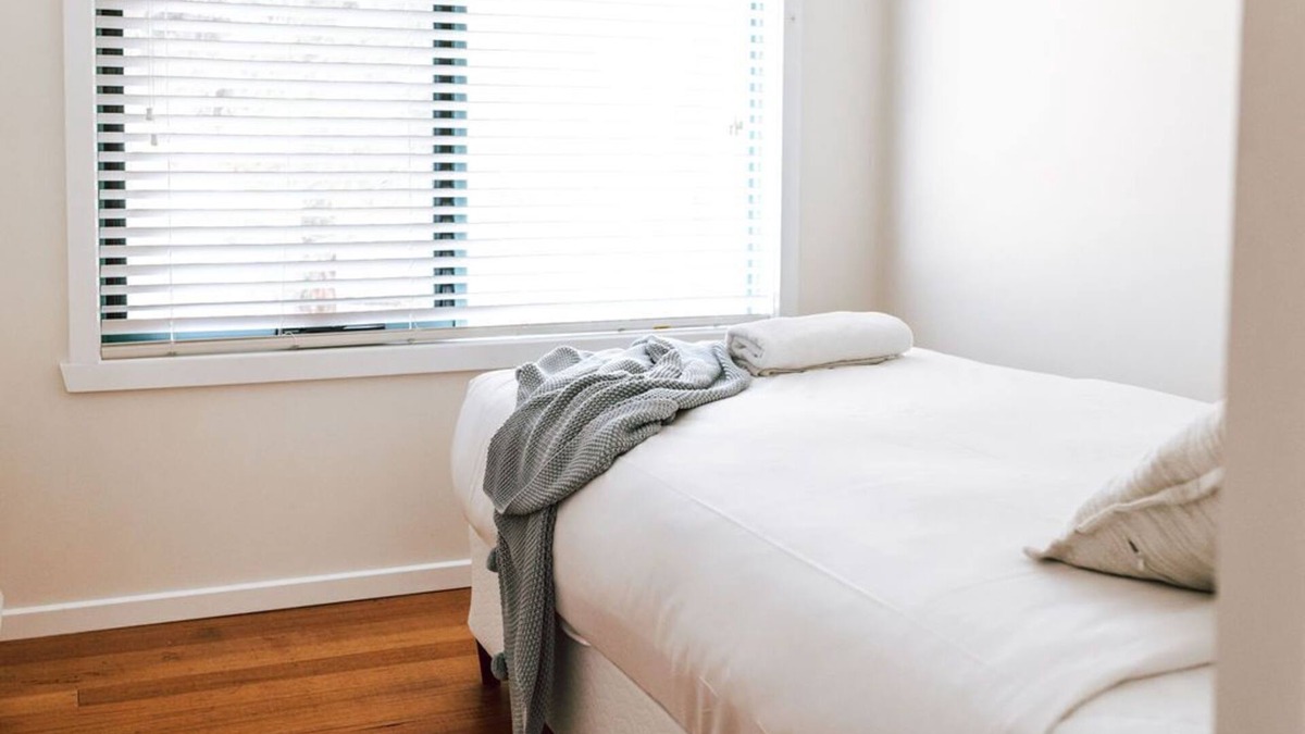 Falmouth Apartment | 'Sealladh Beinne', Coastal Haven