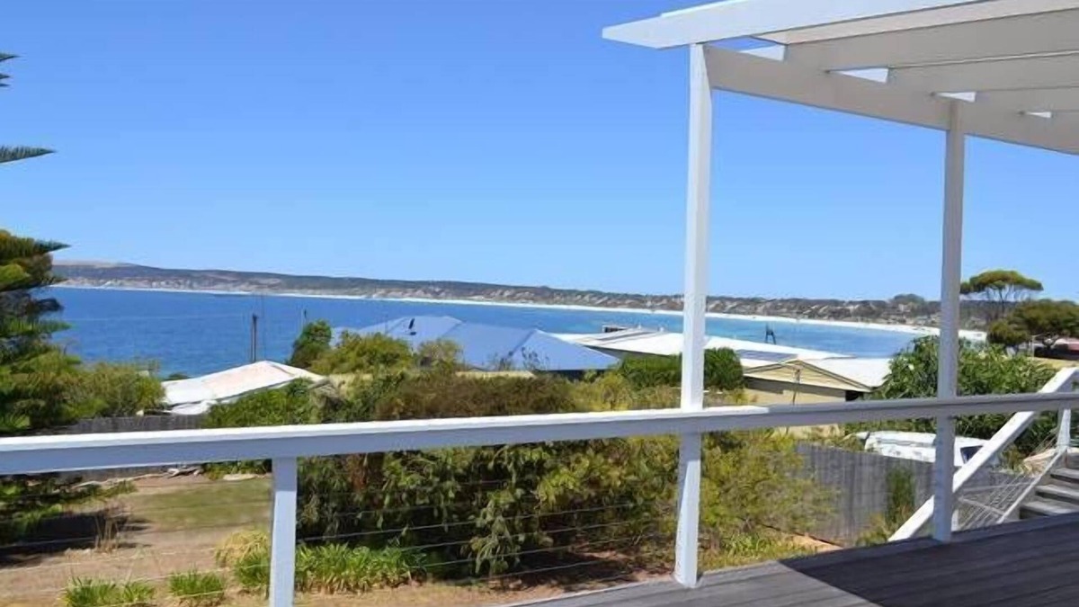 Emu Bay House | Seas the Day - Emu Bay Kangaroo Island