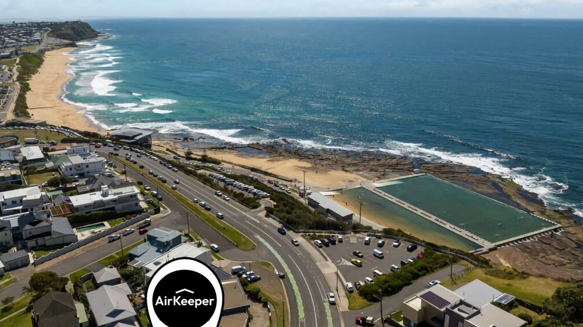Merewether Apartment | Seascape 500m to Merewether Ocean baths
