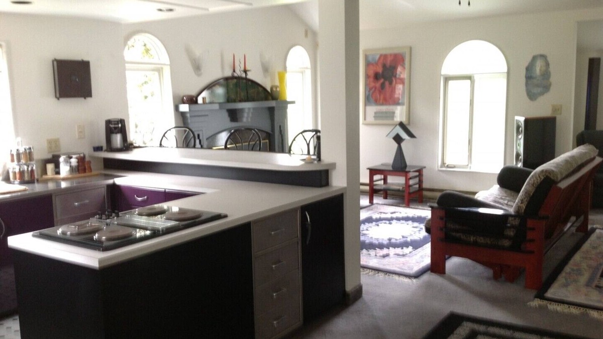 Chester Cottage | Seascape,Art Deco cottage