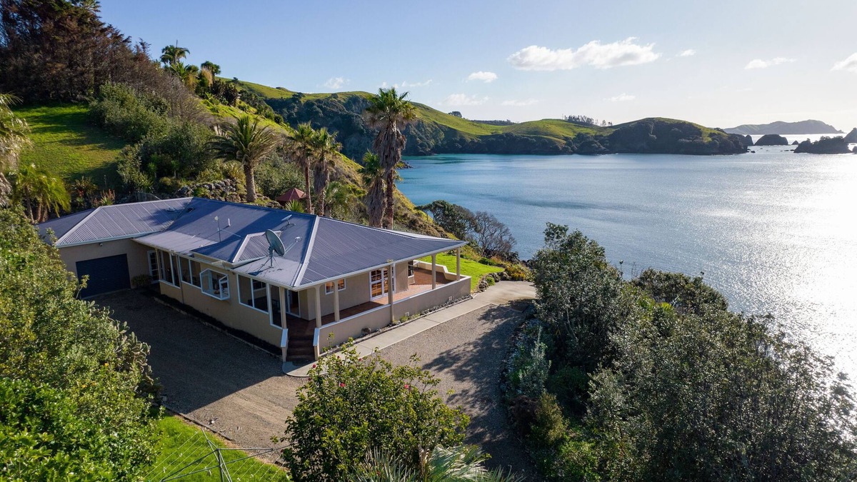 Mahinepua House | Seascape Point - Mahinepua Bay Clifftop Retreat