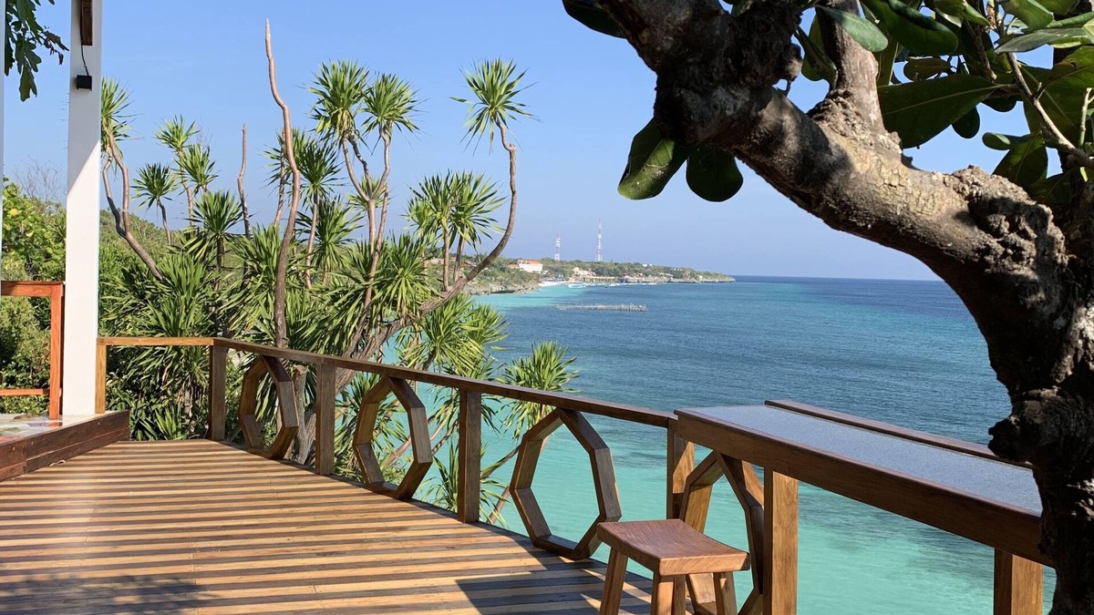 Bira Hotel | Seascapes Bira