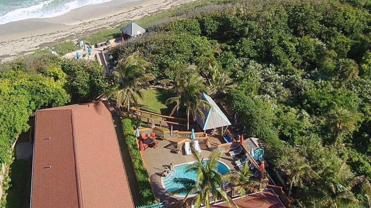 Melbourne Beach Apartment | SEASHELL SUITES RESORTn-Florida's Finest Beach Hotel