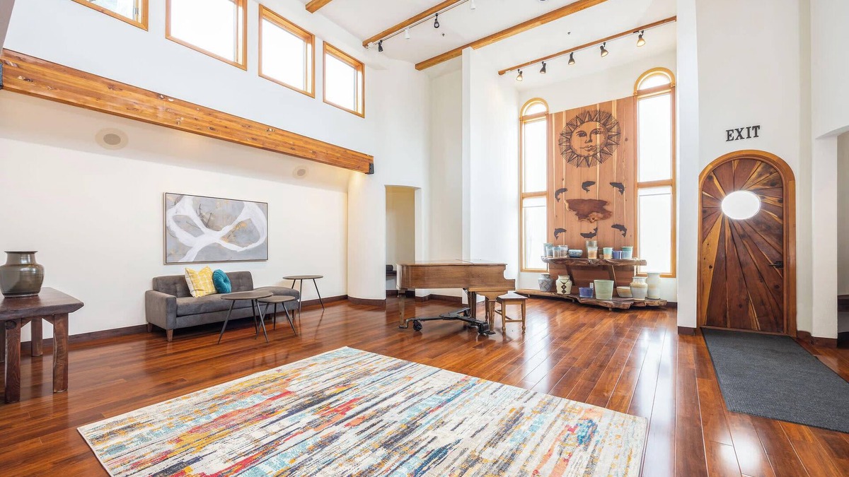 El Granada House | Seaside Art Gallery Loft: Inspire Your Creativity with Breathtaking Views!