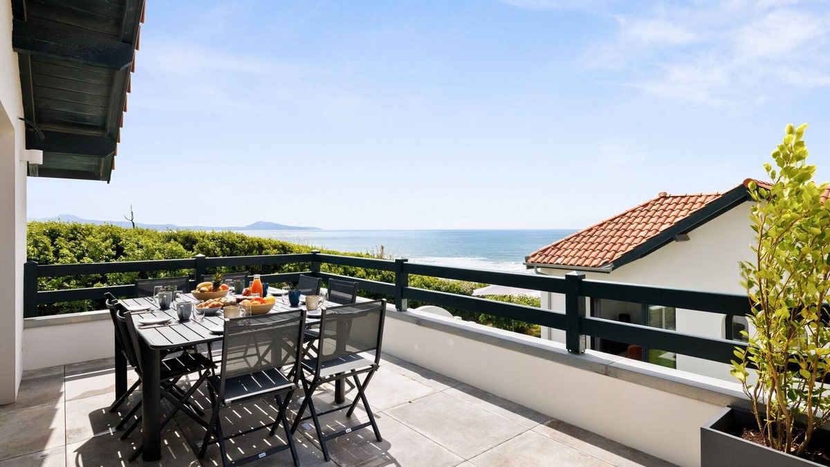Behobie House | SEASIDE - Charming villa tastefully renovated, swimming pool & panoramic terrace - 4 bedrooms & 4 bathrooms - BIARRITZ