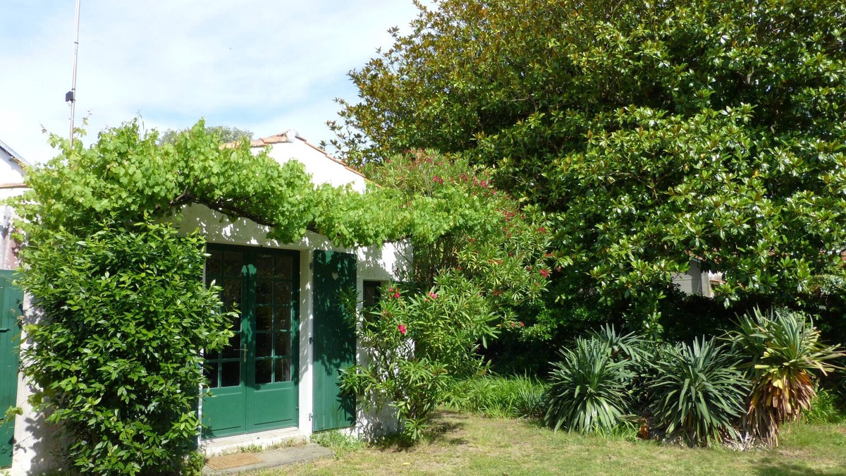 Saint-Trojan-les-Bains House | Seaside house, 20 meters from small beach, 500 m from port, shops n' restaurants