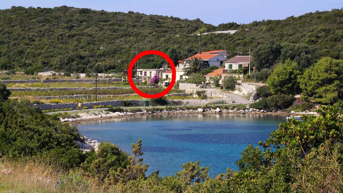 Rogacic House | Seaside holiday house Cove Parja, Vis (K-8903)