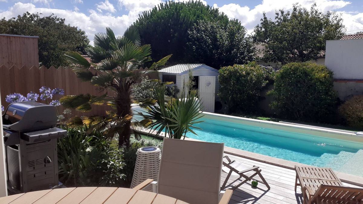 Fouras House | Seaside house with garden