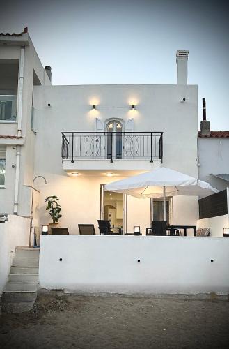 Mastichochoria Villa | Seaside Luxury Komi Beach Villa