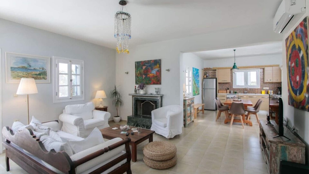 Plaka Villa | Seaside Naxos : Villa Dimitra 3 BDR ensuite At Plaka Beach